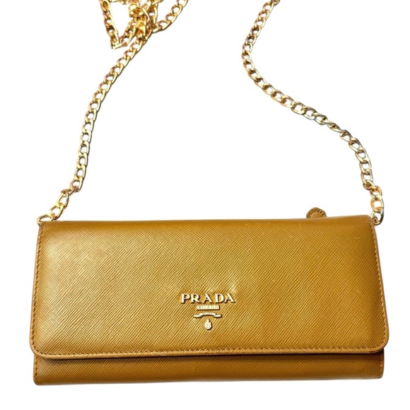 Prada Gold wallet - Picture 1 of 14